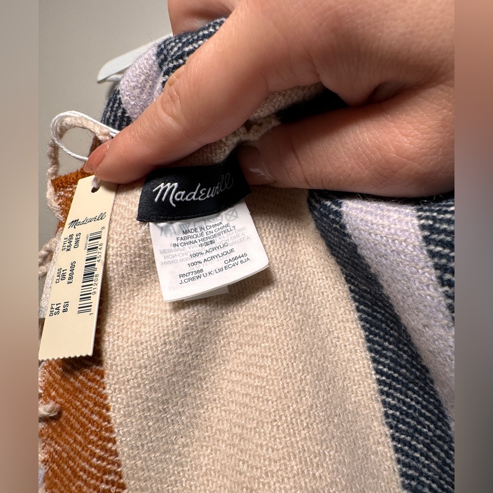 Madewell Interstripe Cape Scarf - Picture 3 of 4